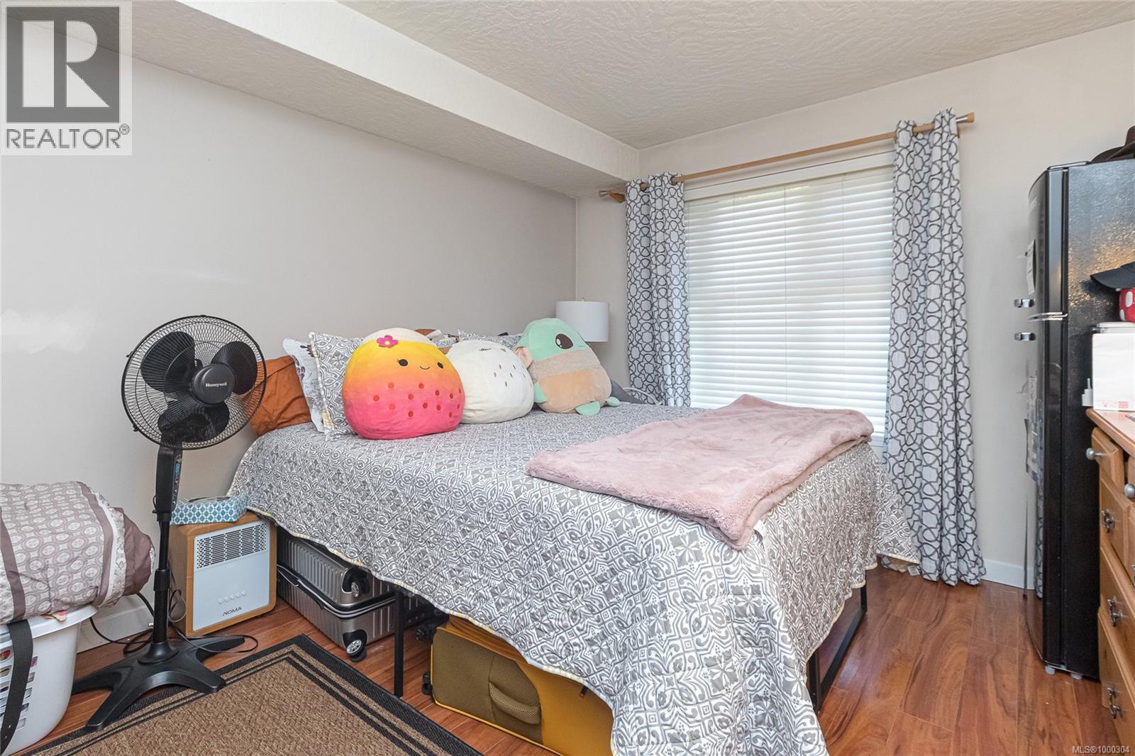 105 3010 Washington Avenue, Victoria