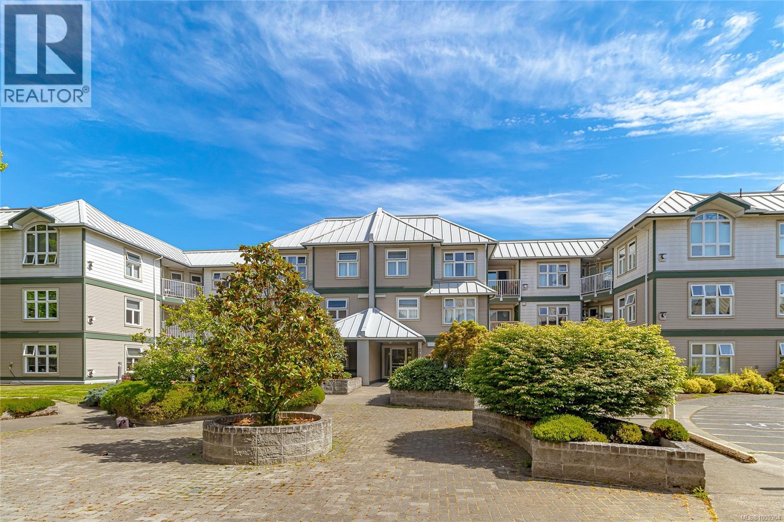 105 3010 Washington Avenue, Victoria