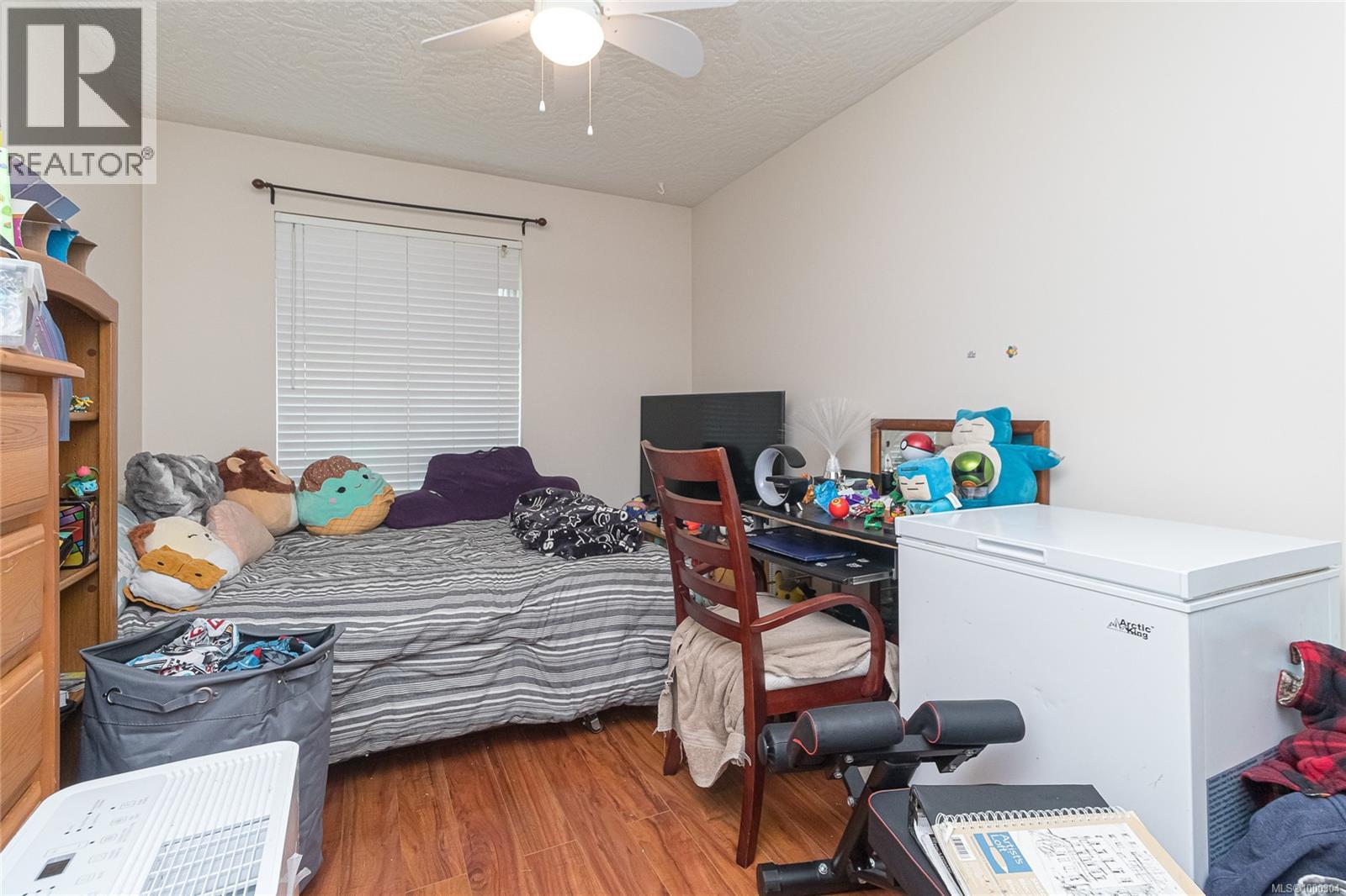 105 3010 Washington Avenue, Victoria