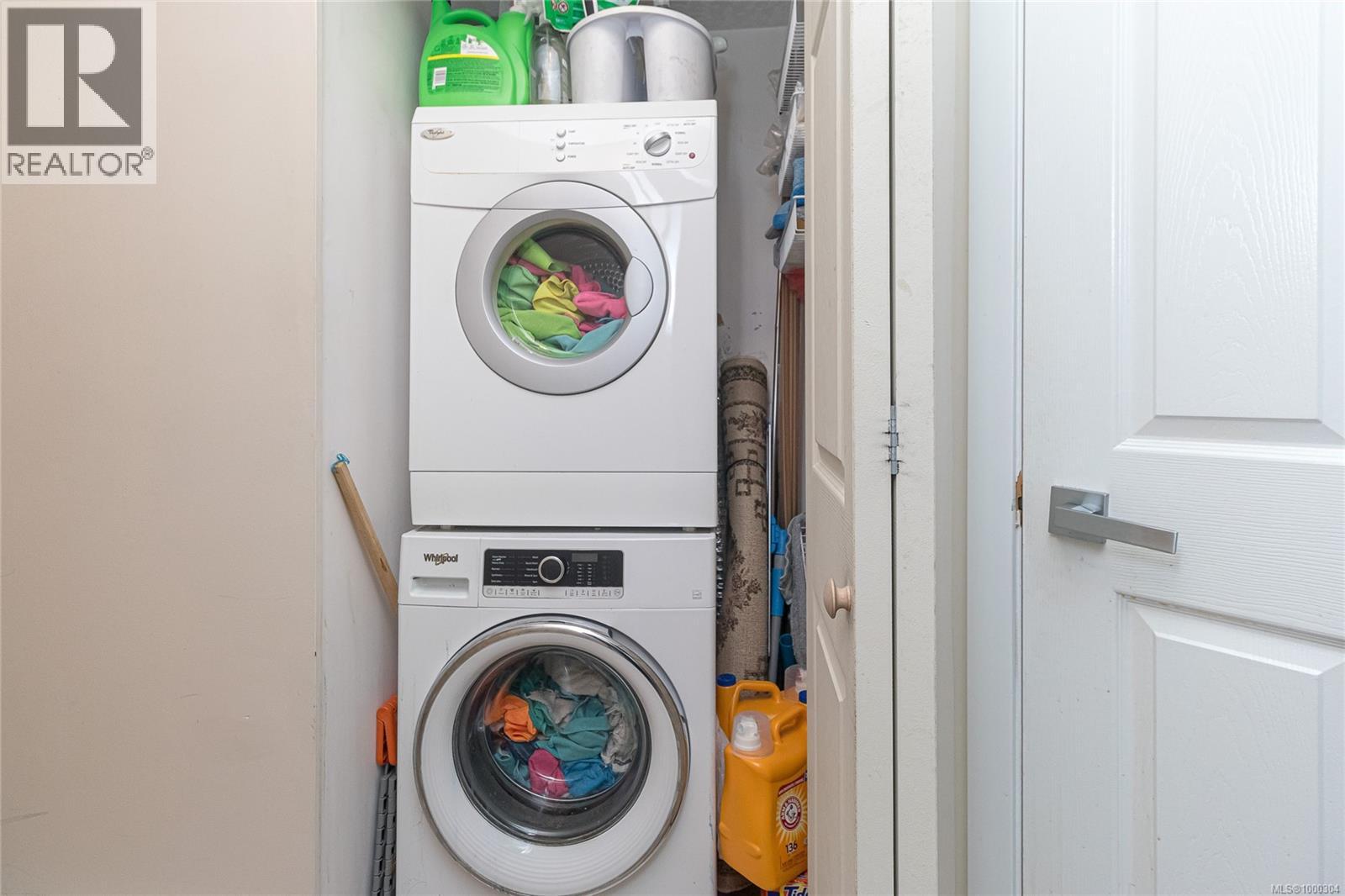 105 3010 Washington Avenue, Victoria