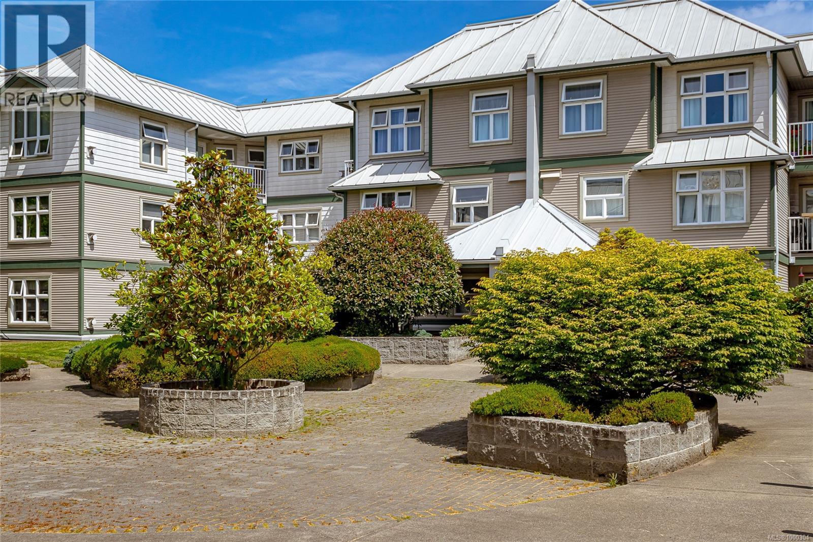 105 3010 Washington Avenue, Victoria