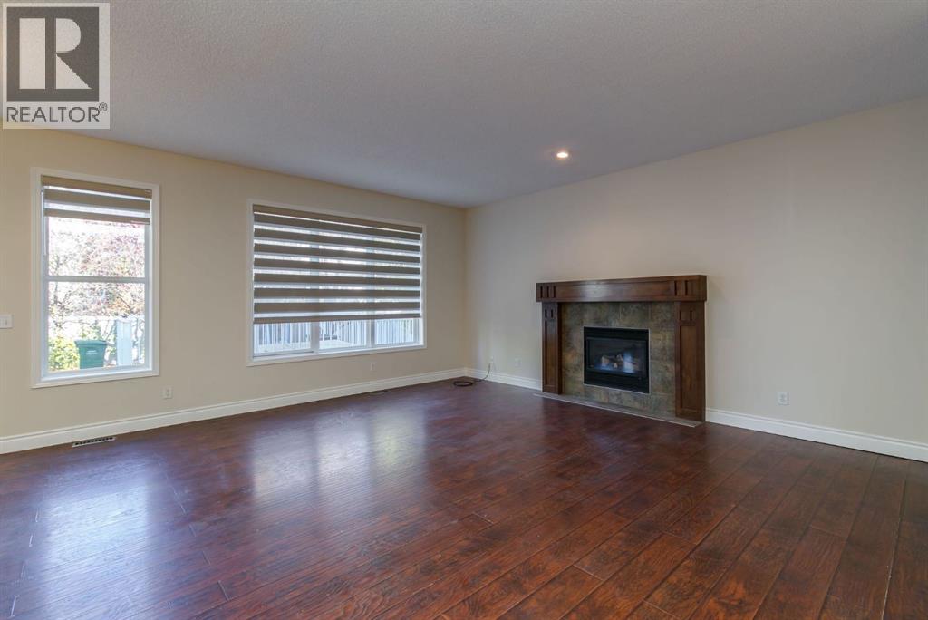 Single Family House for Sale in  Copperfield Close SE Copperfield Calgary 