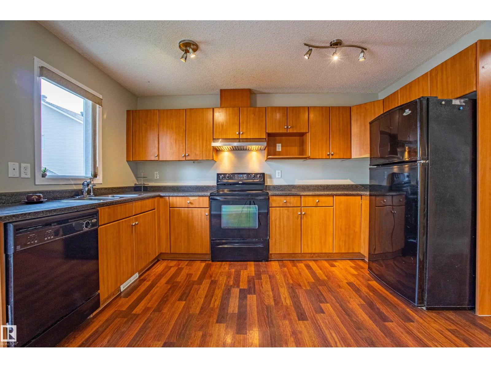 #51, 2503 24 ST NW, Edmonton