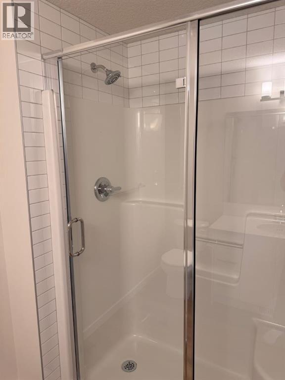 Single Family House for Sale in  Wolf Hollow Road SE Wolf Willow Calgary 