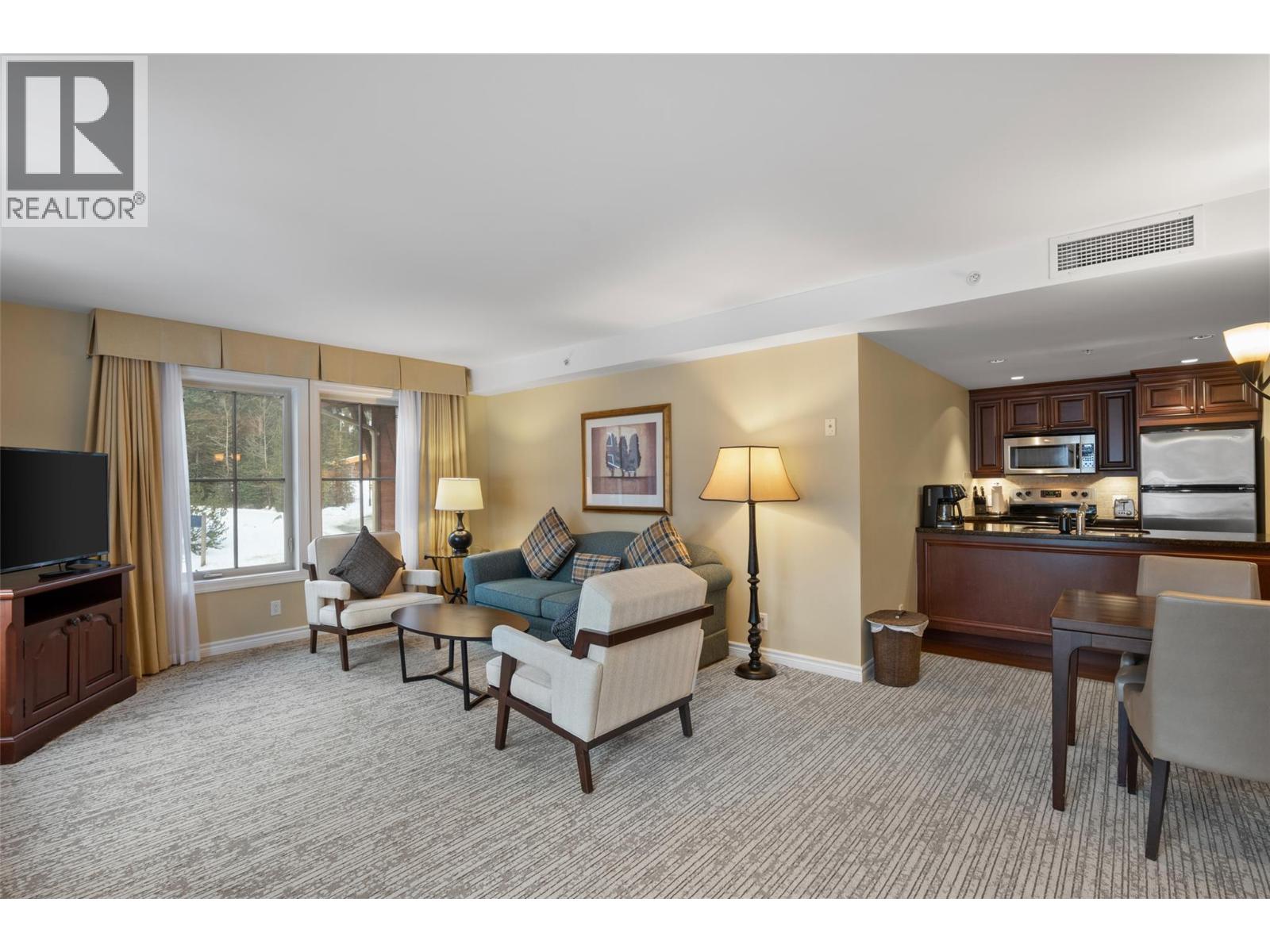 #1316A 3250 Village Way - 5