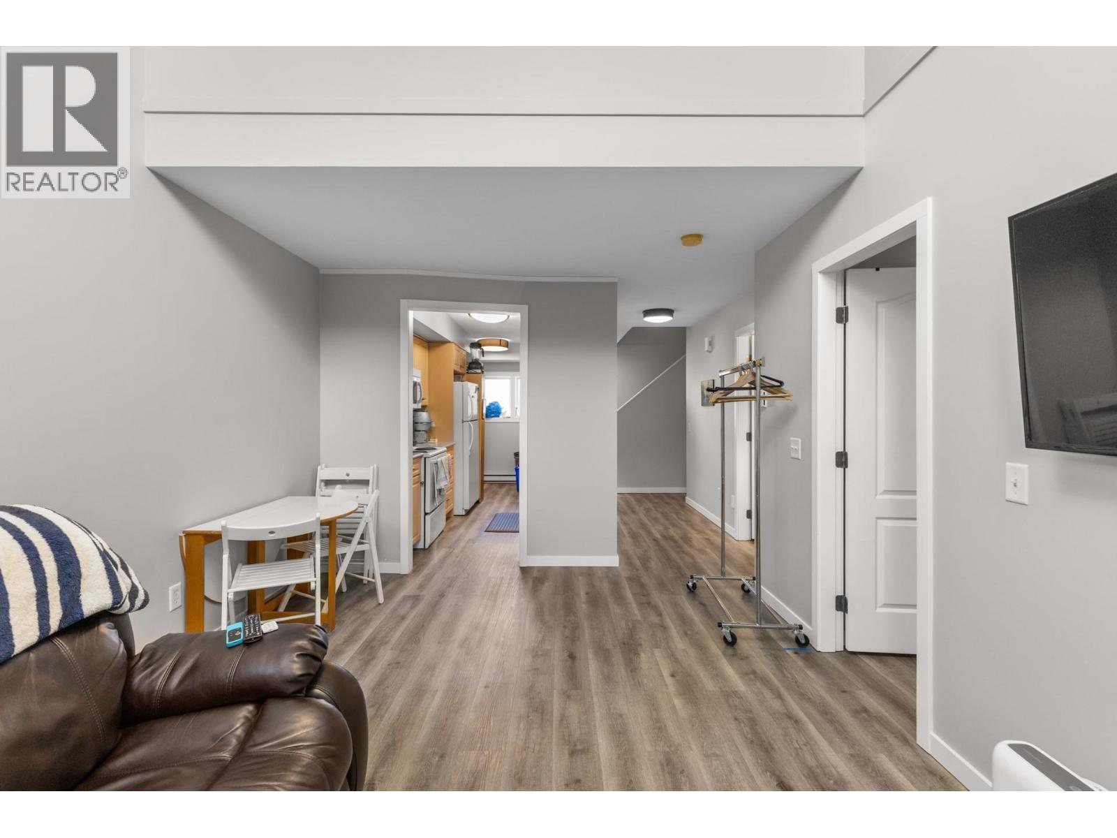 3 700 Elliot Avenue, Kelowna