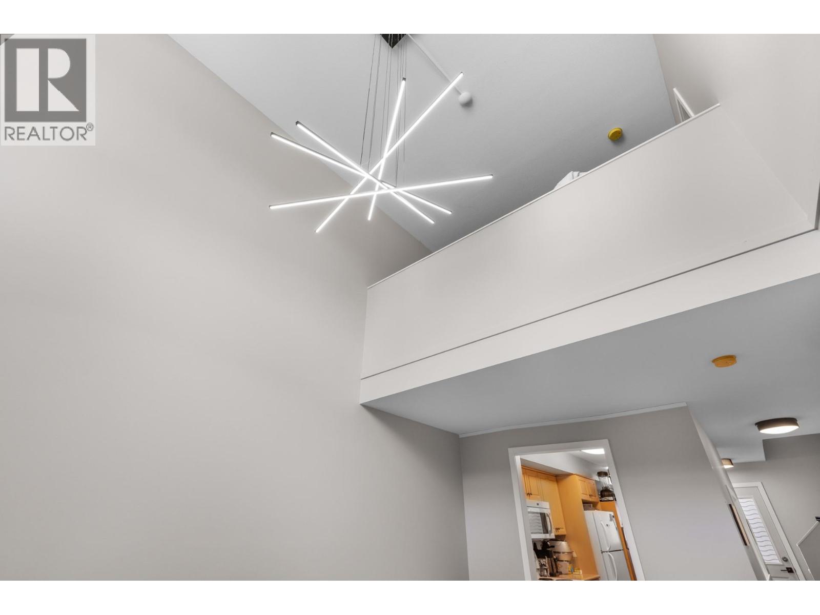 3 700 Elliot Avenue, Kelowna