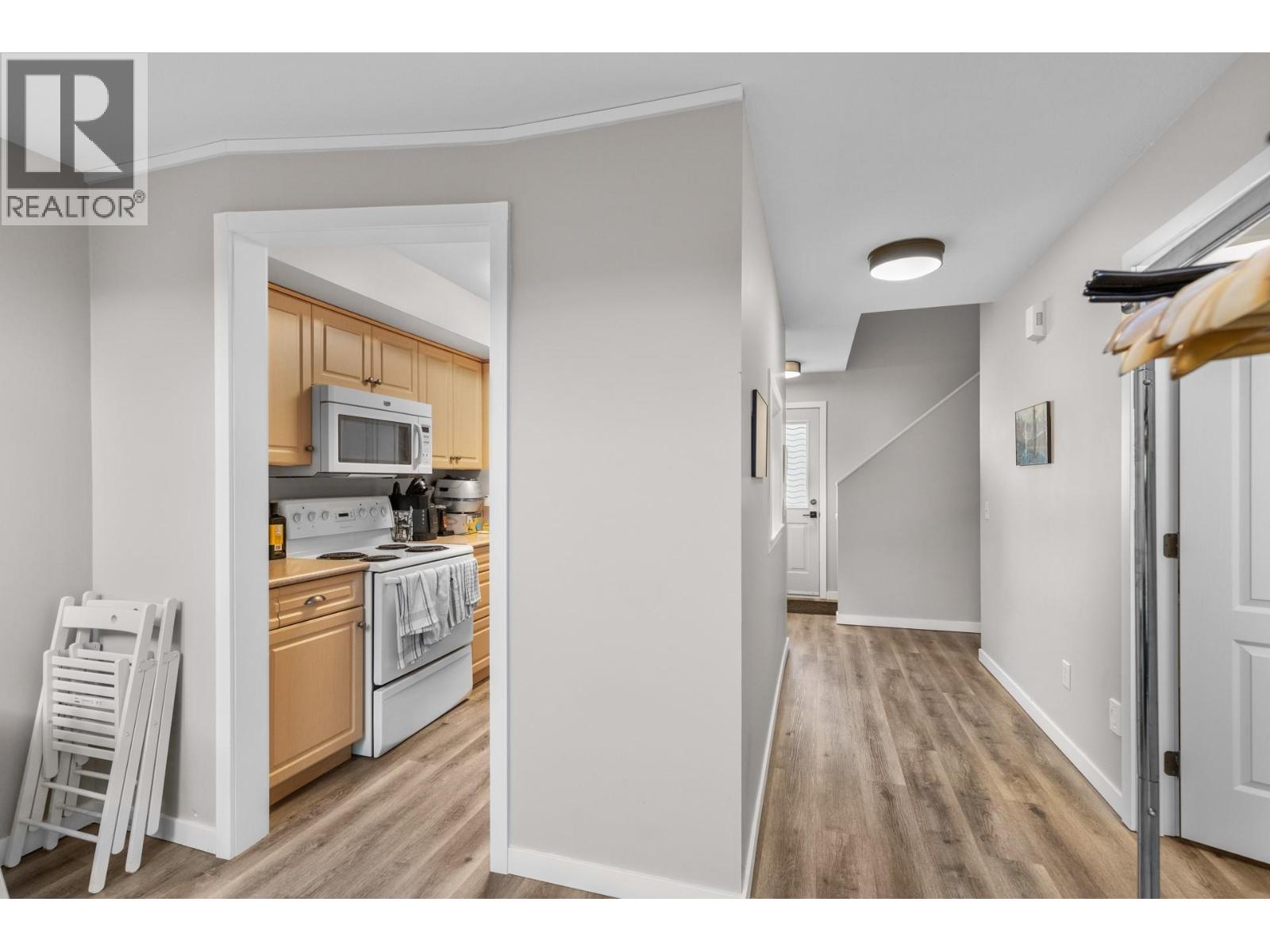 3 700 Elliot Avenue, Kelowna