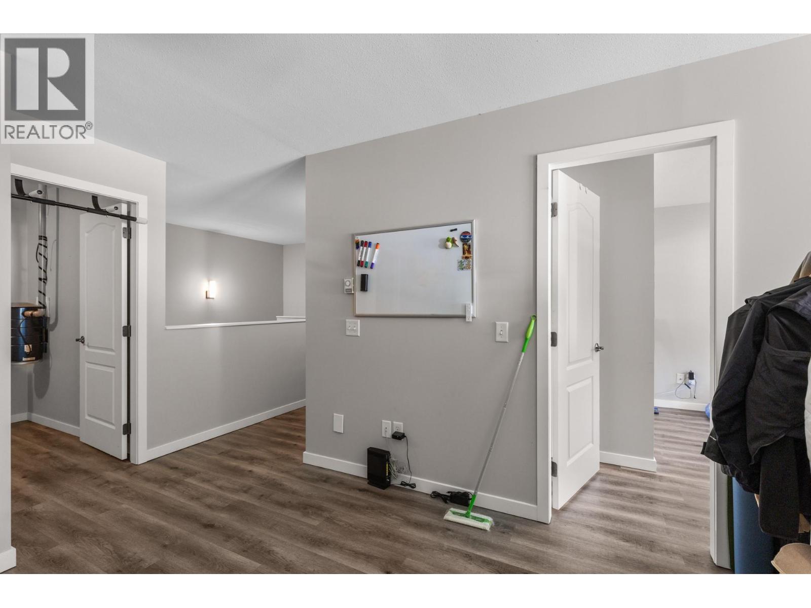 3 700 Elliot Avenue, Kelowna