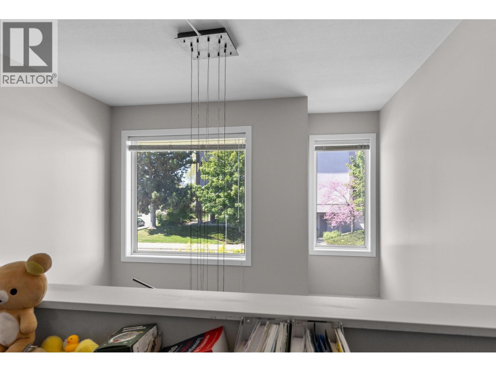 3 700 Elliot Avenue, Kelowna