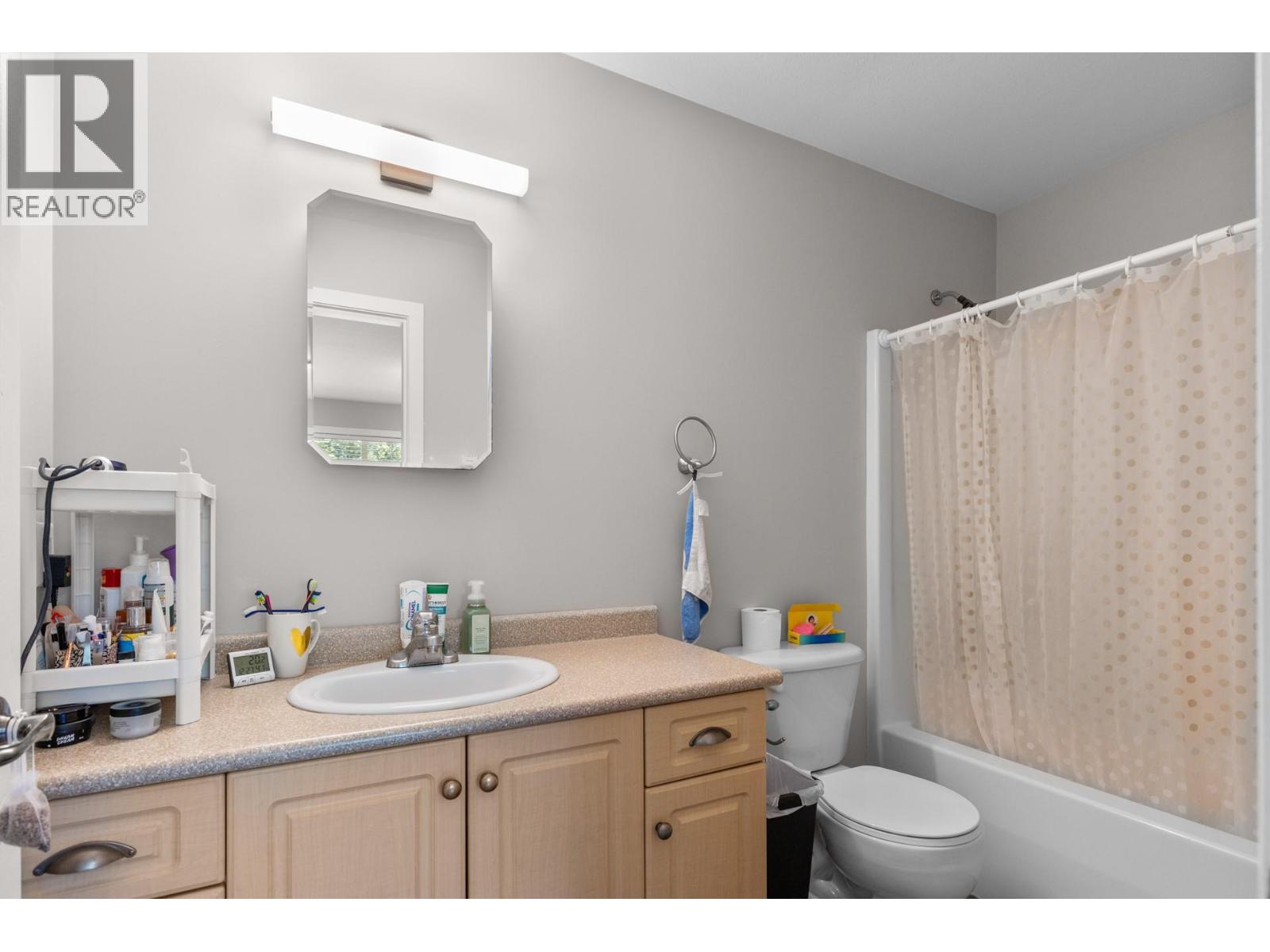 3 700 Elliot Avenue, Kelowna