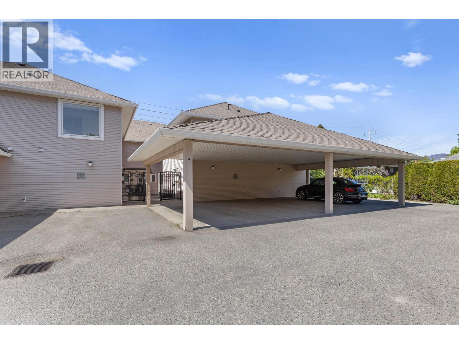 3 700 Elliot Avenue, Kelowna