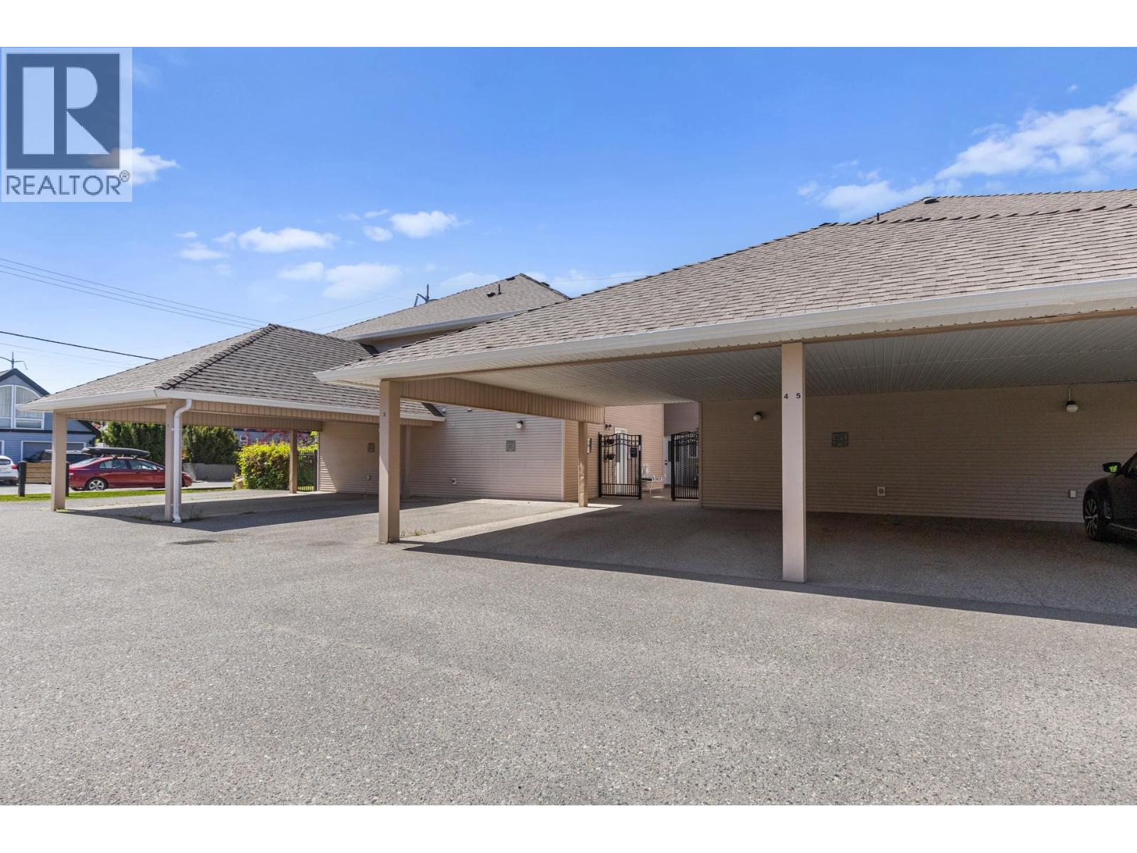 3 700 Elliot Avenue, Kelowna