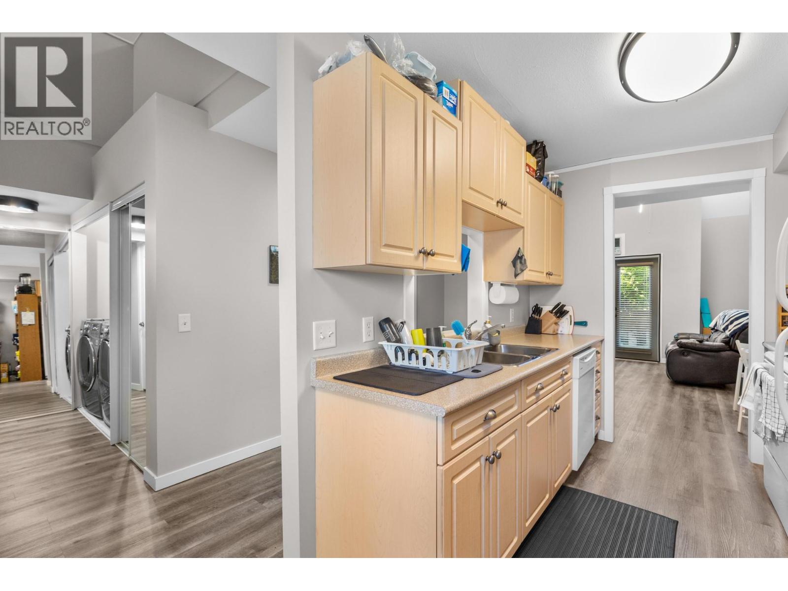 3 700 Elliot Avenue, Kelowna