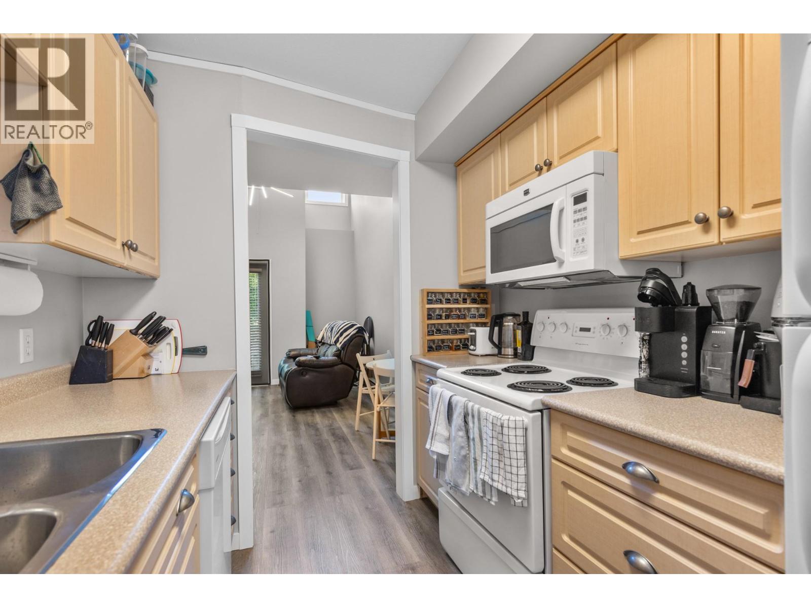 3 700 Elliot Avenue, Kelowna