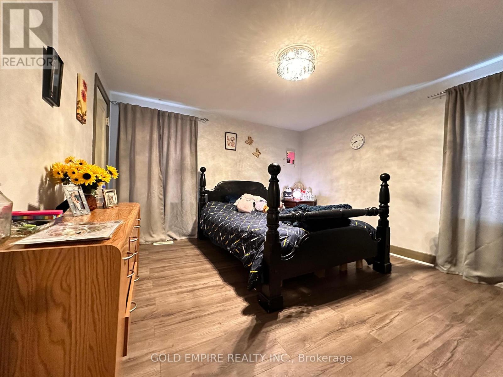 1487 DUNDAS STREET Property Photo