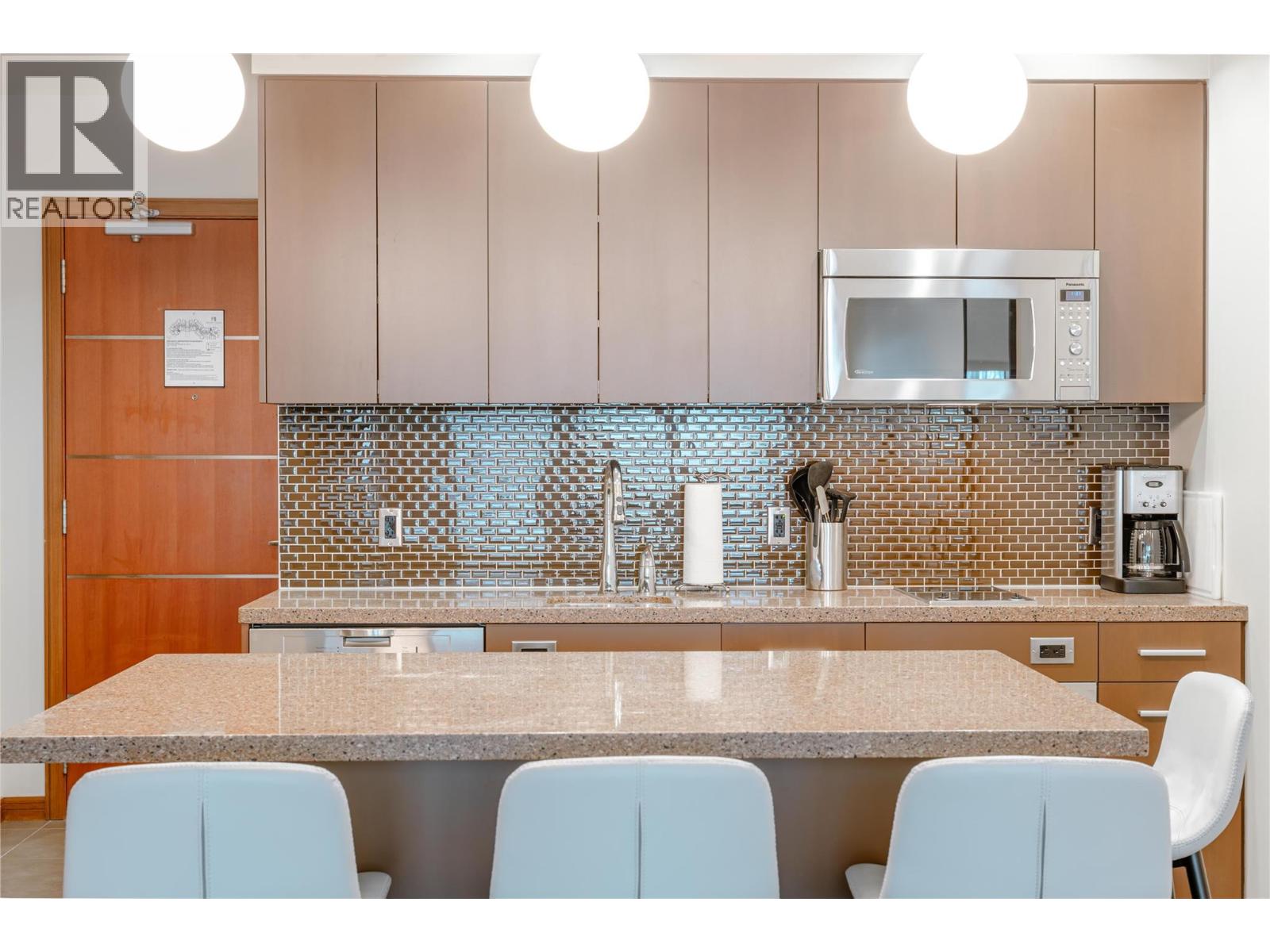 2950 Camozzi Road Unit# 1303, Revelstoke