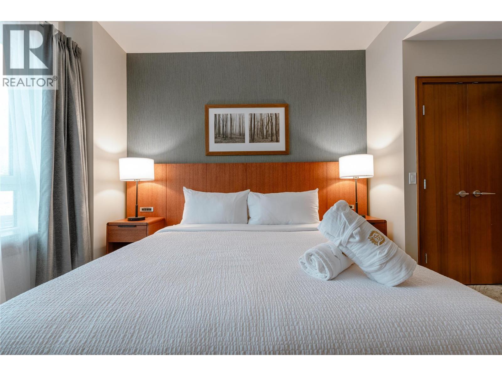 2950 Camozzi Road Unit# 1303, Revelstoke