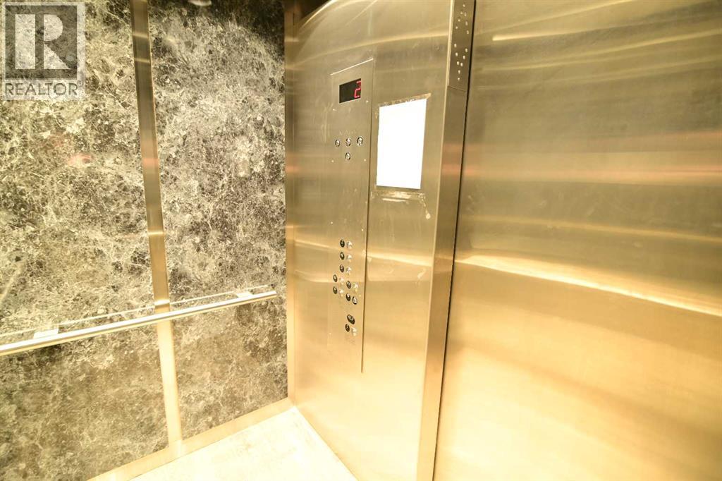 Office for Sale in  Bowness Road NW Bowness Calgary 