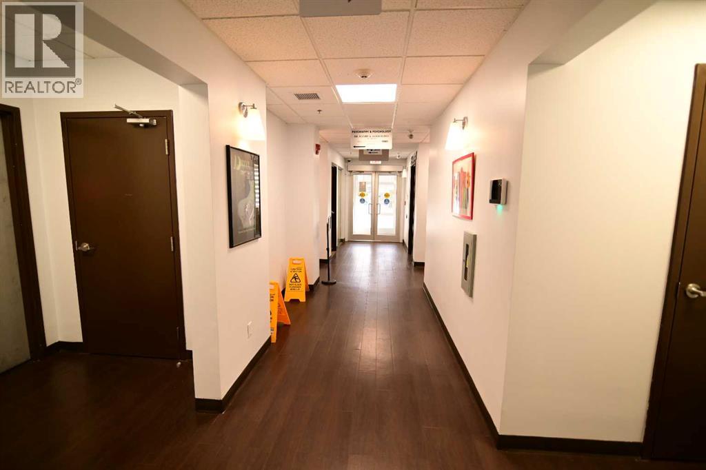 Office for Sale in  Bowness Road NW Bowness Calgary 