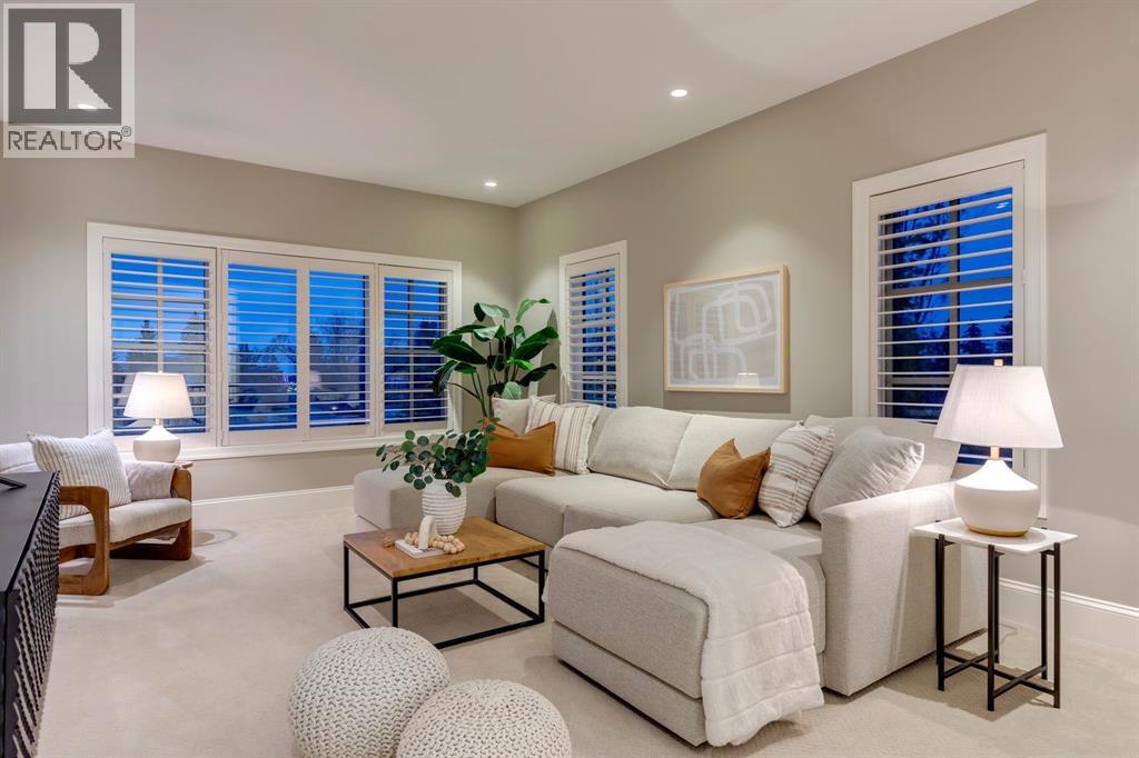 40 Mary Dover Drive SW, Calgary, Alberta