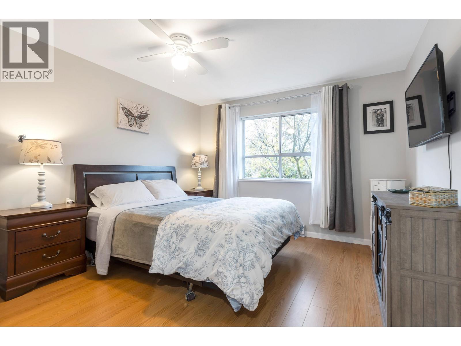 #102-4758 53 Street, Delta