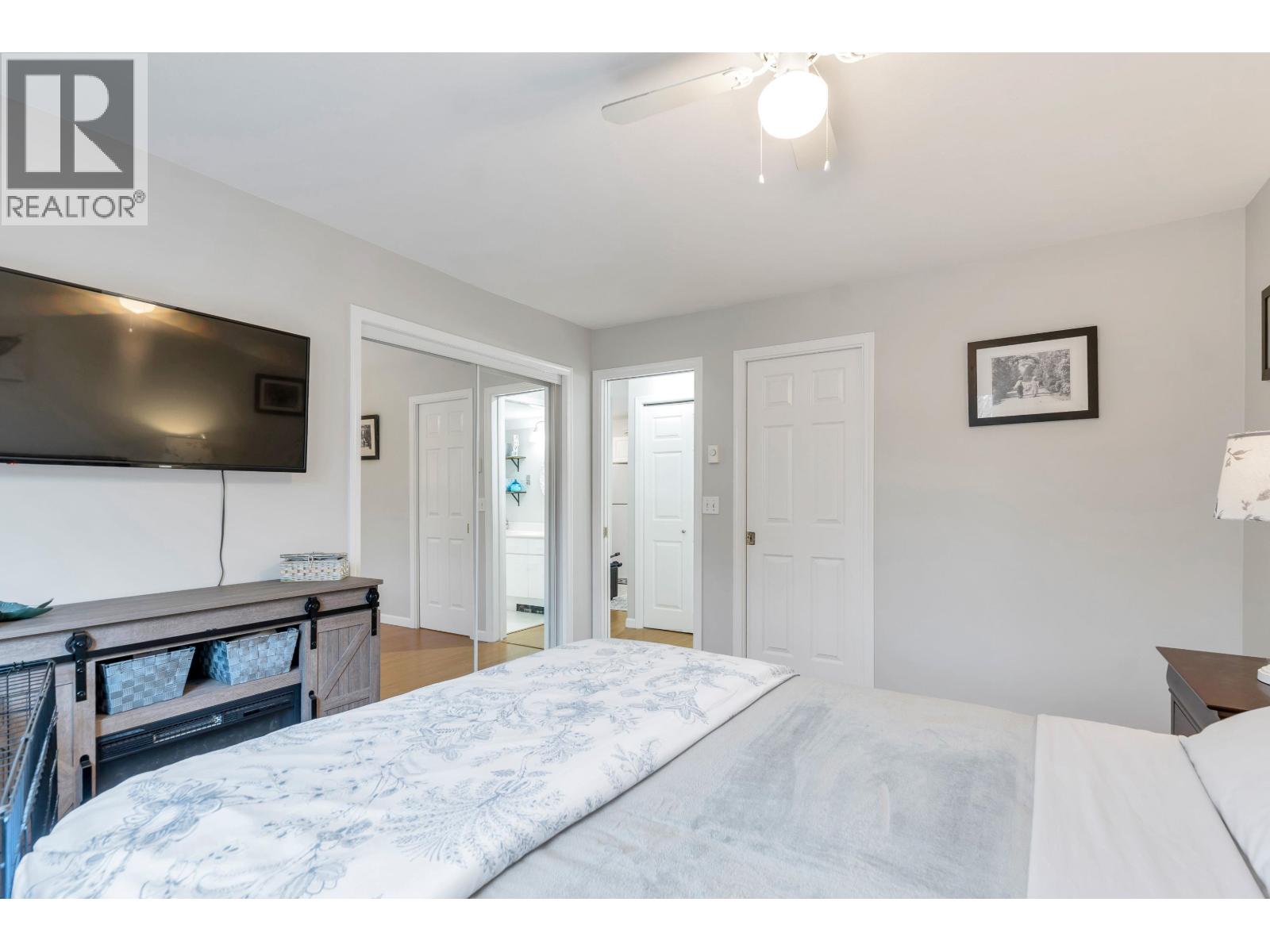 #102-4758 53 Street, Delta