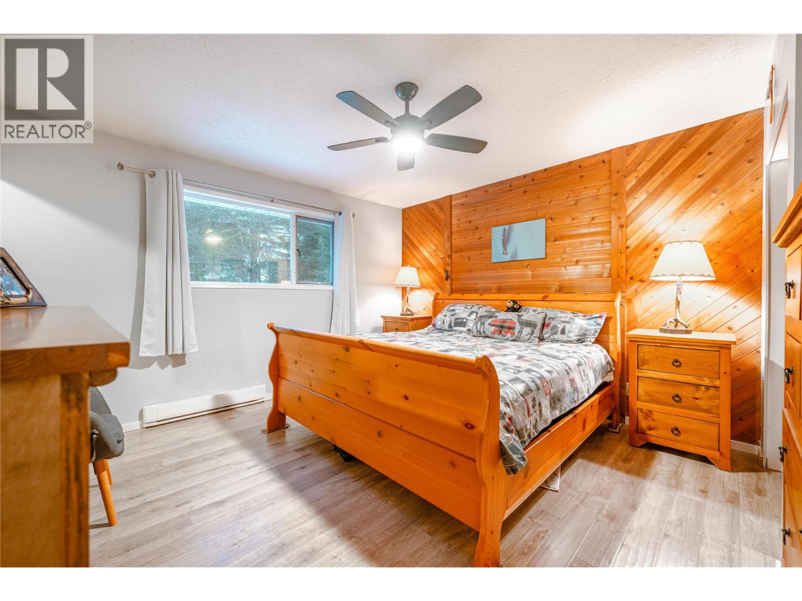 825 Ohlhausen Road, Revelstoke