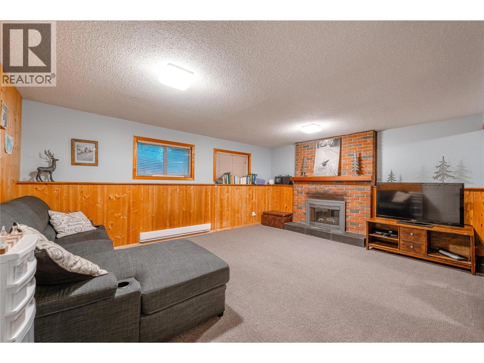 825 Ohlhausen Road, Revelstoke