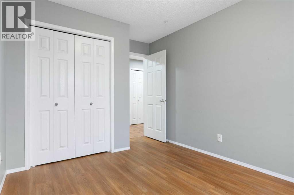 Single Family House for Sale in   Country Village Bay NE Country Hills Village Calgary 