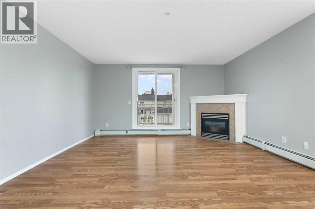 Single Family House for Sale in   Country Village Bay NE Country Hills Village Calgary 