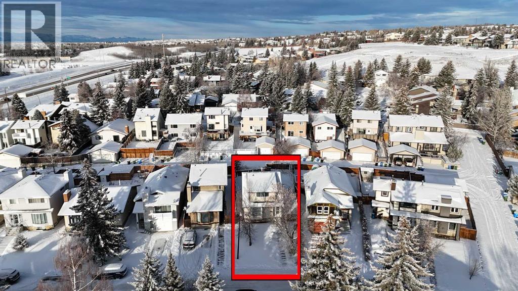 Single Family House for Sale in  Edgedale Way NW Edgemont Calgary 