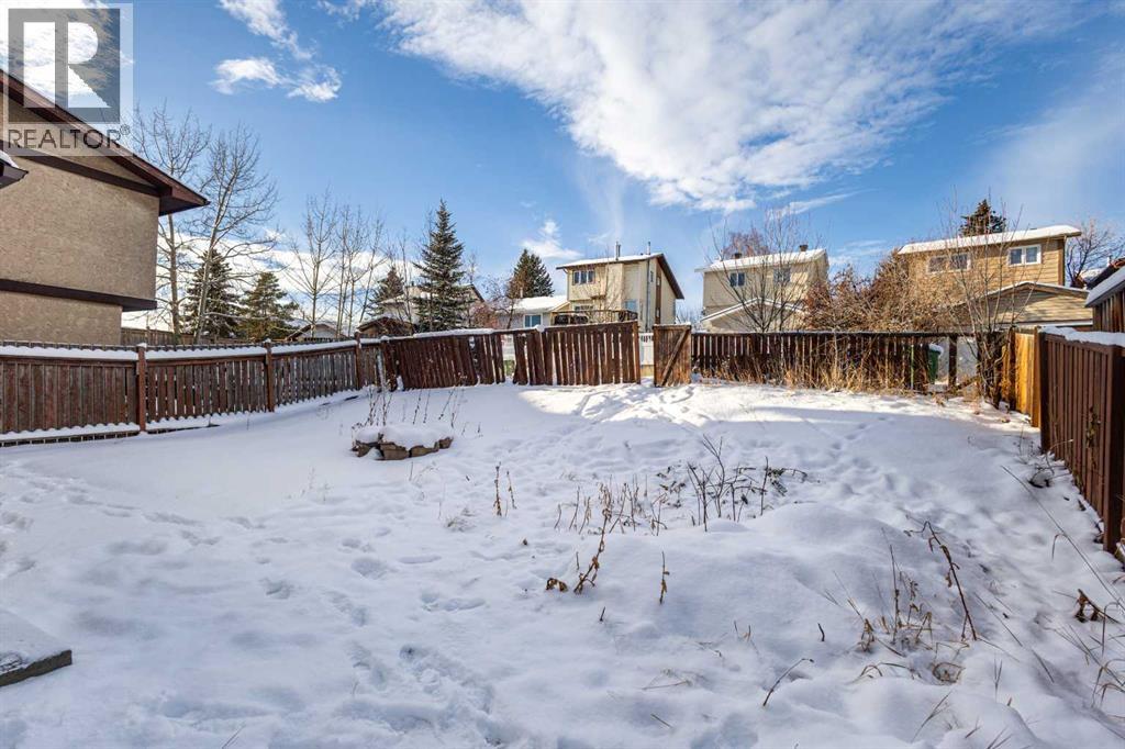 Single Family House for Sale in  Edgedale Way NW Edgemont Calgary 