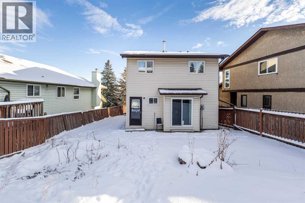 Single Family House for Sale in  Edgedale Way NW Edgemont Calgary 