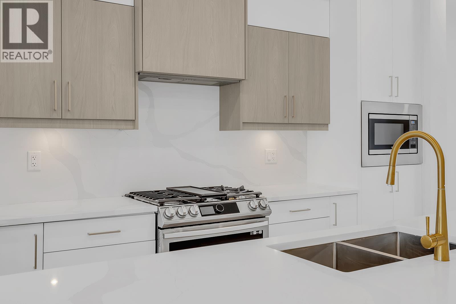 103 5300 Main Street, Kelowna