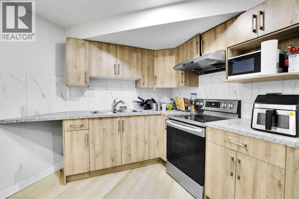 Single Family House for Sale in  Saddlebrook Circle NE Saddle Ridge Calgary 