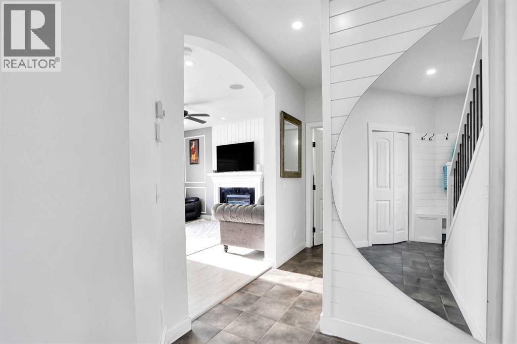 Single Family House for Sale in  Saddlebrook Circle NE Saddle Ridge Calgary 