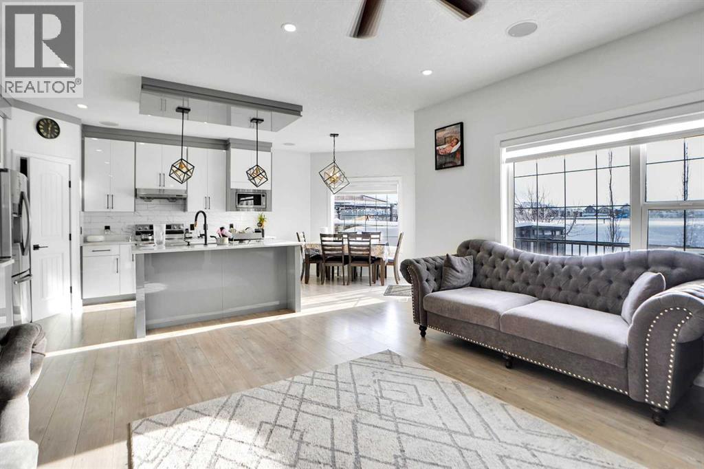 Single Family House for Sale in  Saddlebrook Circle NE Saddle Ridge Calgary 