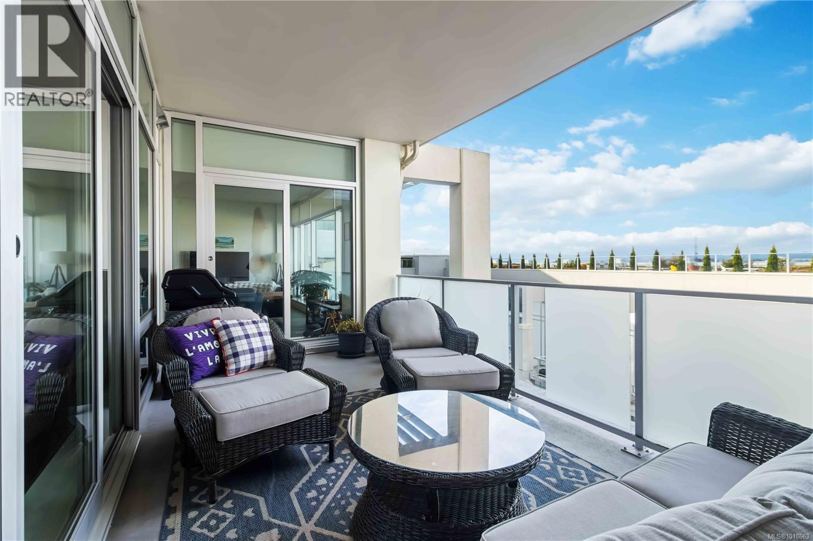 506 770 Fisgard Street, Victoria