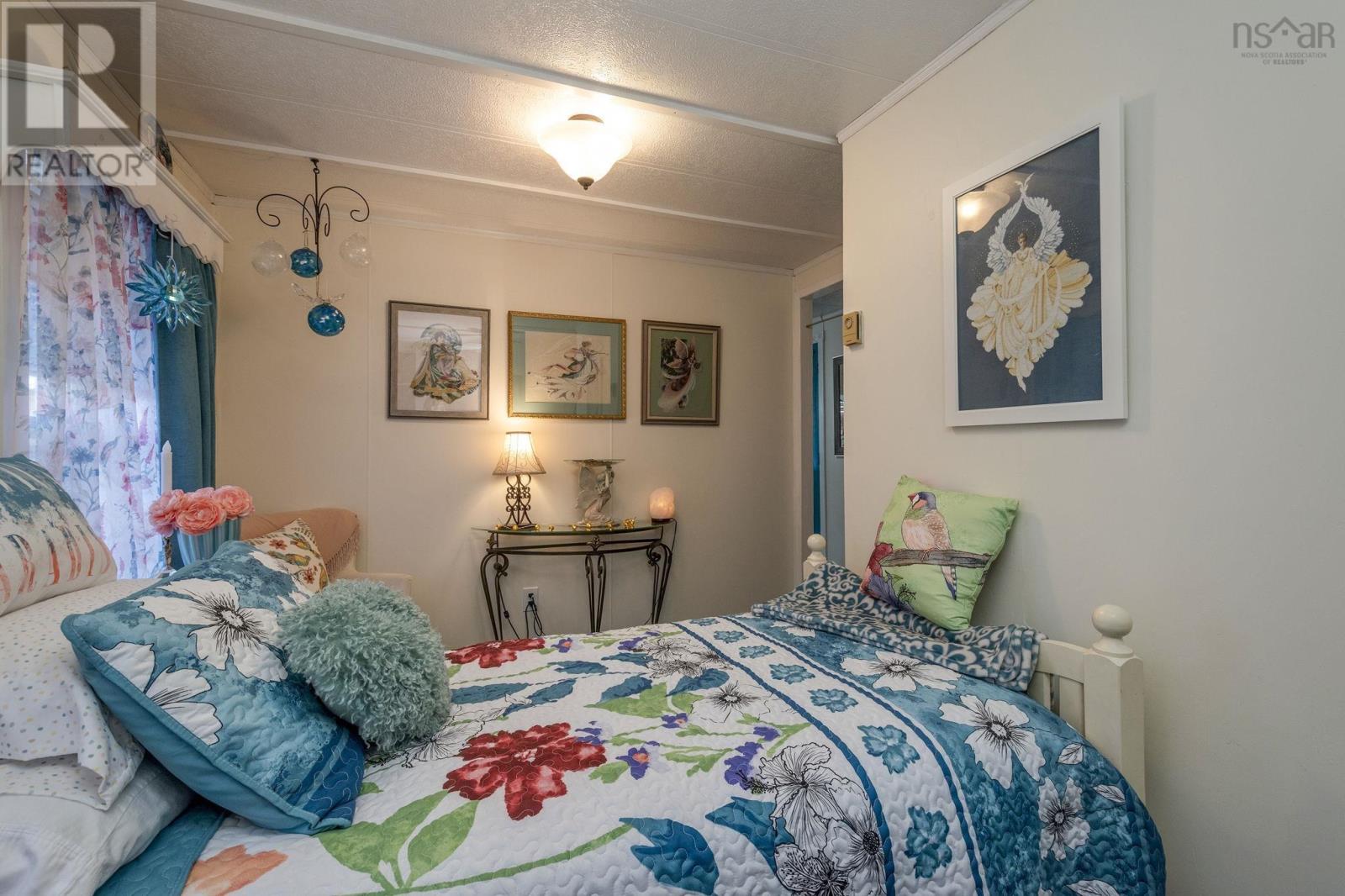 Property 28 of 38 of 8 Olympic Avenue