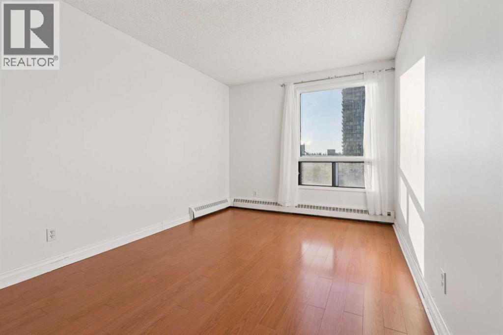 Single Family House for Sale in    Avenue SW Beltline Calgary 