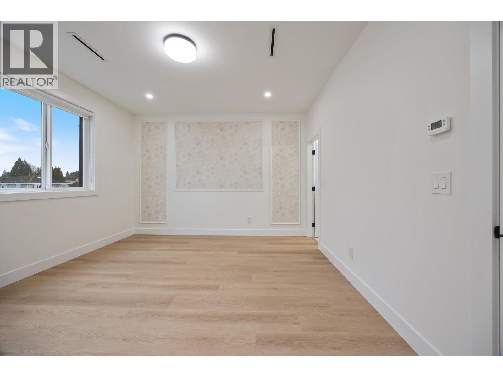 4 6639 ACACIA AVENUE, Burnaby