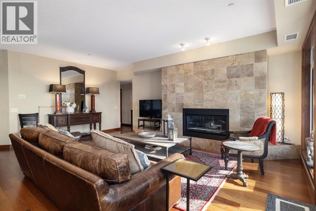 Single Family House for Sale in    Street NW North Haven Calgary 