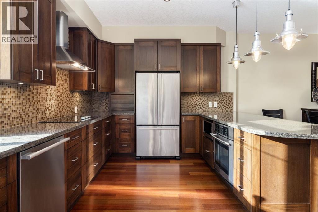 Single Family House for Sale in    Street NW North Haven Calgary 