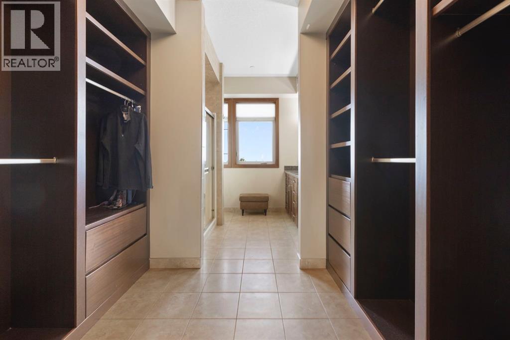 Single Family House for Sale in    Street NW North Haven Calgary 