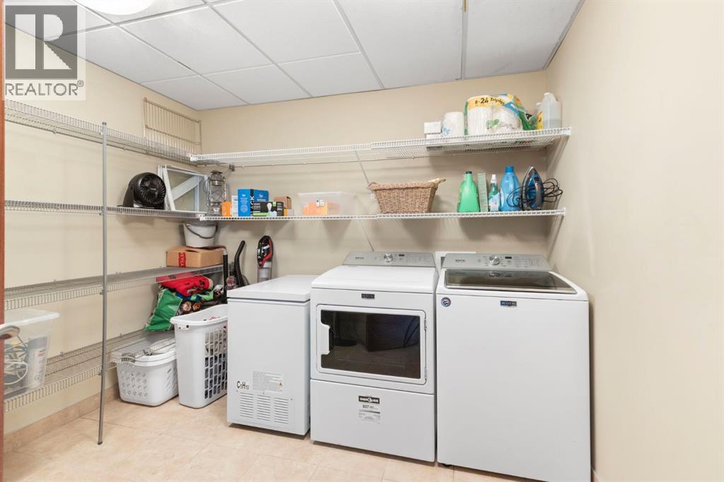 Single Family House for Sale in    Street NW North Haven Calgary 