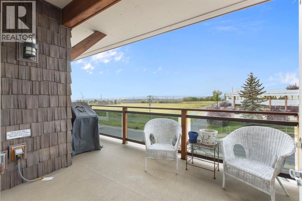 Single Family House for Sale in    Street NW North Haven Calgary 