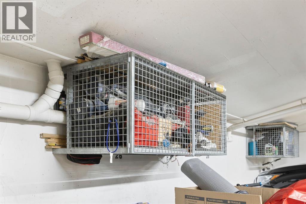 Single Family House for Sale in    Street NW North Haven Calgary 