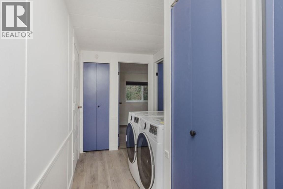 178 1413 SUNSHINE COAST HIGHWAY, Gibsons