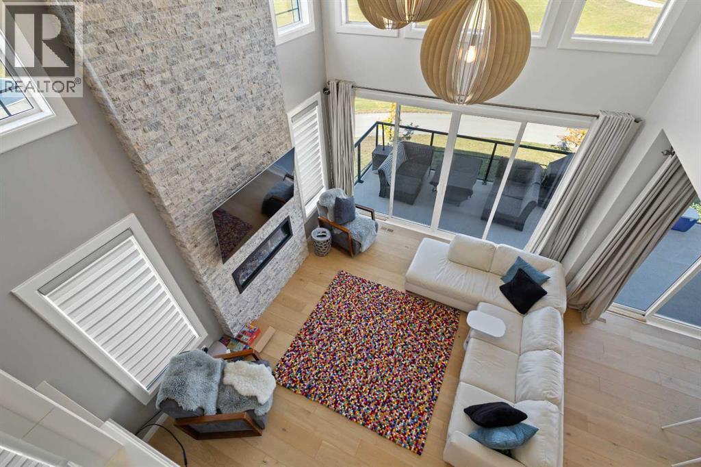 Single Family House for Sale in  Evansfield Manor NW Evanston Calgary 